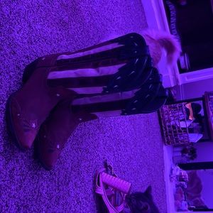 Cowgirl boots worn once